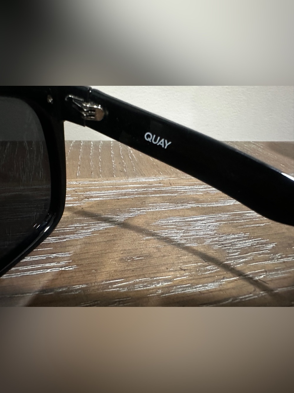 Quay Women’s Sunglasses Jaded 125 Black ! Hard To Find! High Quality - Picture 8 of 9